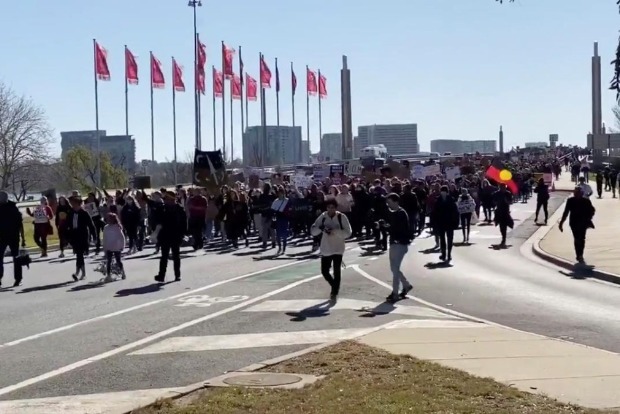 Thousands in Australia defy bans at Black Lives Matter protests