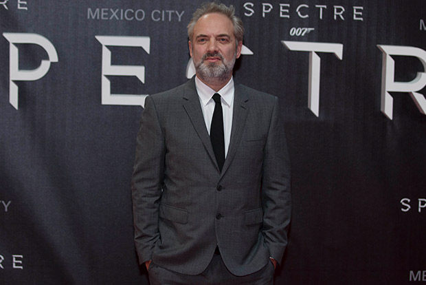 Pandemic after-effect: Sam Mendes calls out Netflix, Amazon for making millions Pandemic after-effect: Sam Mendes calls out Netflix, Amazon for making millions