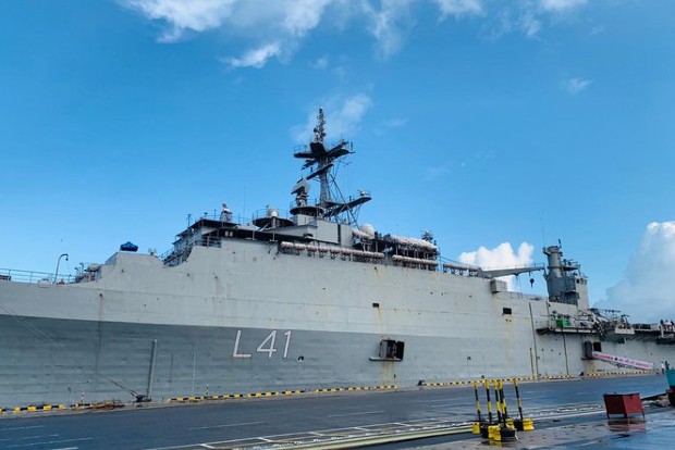 Naval ship arrives in Tuticorin with 700 repatriated Indians from Maldives