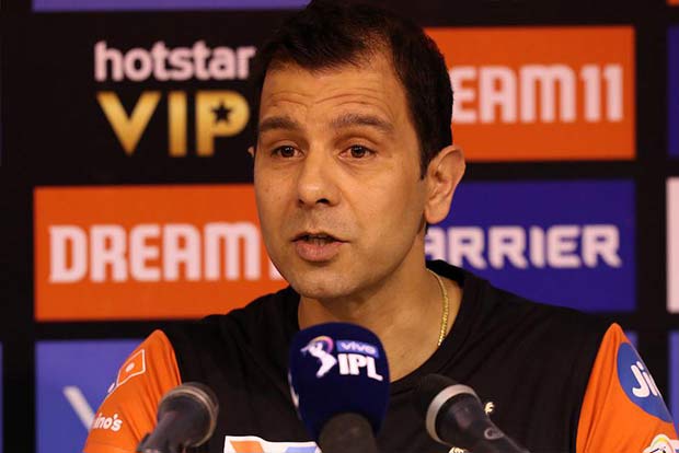 Vikram Solanki named Surrey head coach