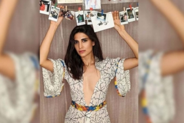 Aahana Kumra in awe of how Big B reinvents himself