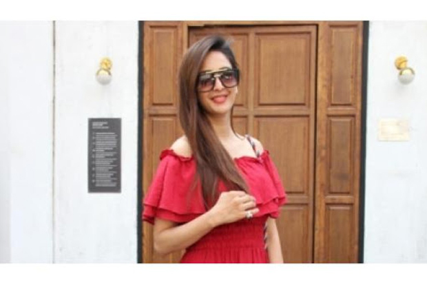 Chahatt Khanna urges for the boycott of Chinese goods