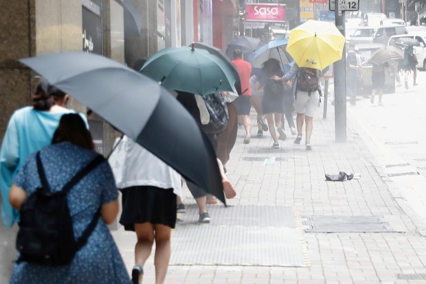 Taiwan to set up office to help people fleeing Hong Kong