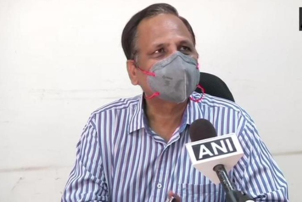 Delhi Health Minister Satyendar Jain on oxygen support after condition worsens