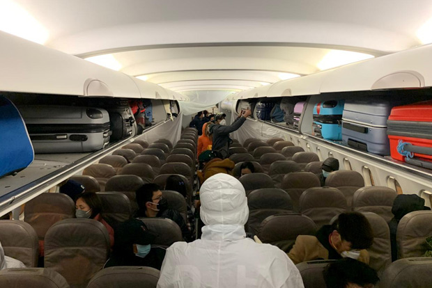 Pakistan partially resumes intl flights after 3 months