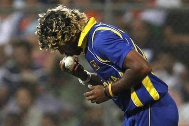 Malingas ball-kissing ritual may have to stop, points Tendulkar