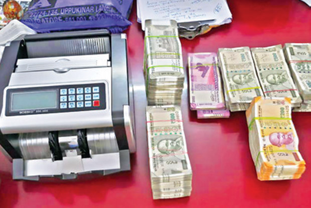 Rs 17.79L unaccounted cash seized from man in Mannadi