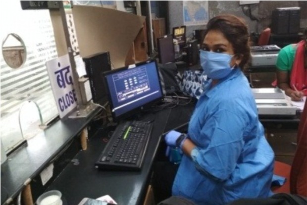 These CR women steer Mumbai suburban trains in Covid times These CR women steer Mumbai suburban trains in Covid times