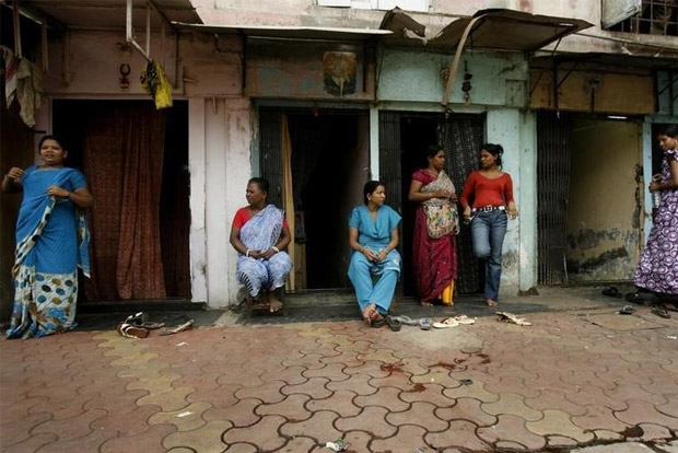 Extending closure of Red Light area can avert peak, reduce deaths Extending closure of Red Light area can avert peak, reduce deaths