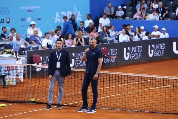 Djokovics coach Ivanisevic latest to be diagnosed with COVID-19