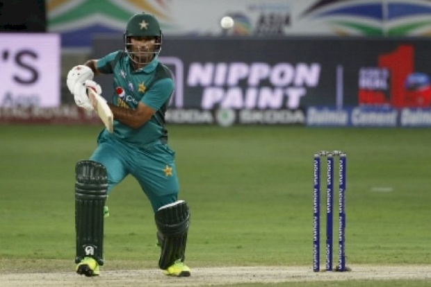 6 Pak players test negative for COVID-19, eligible to join side in England