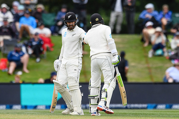 New Zealand 46/0 at lunch, inch towards target of 132