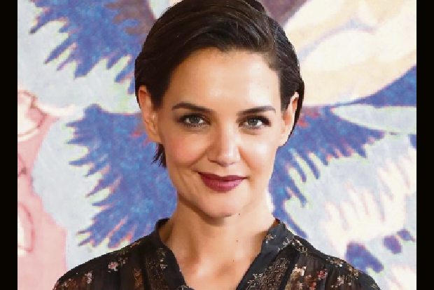 Katie Holmes freaked out by Brahms: The Boy II doll Katie Holmes freaked out by Brahms: The Boy II doll