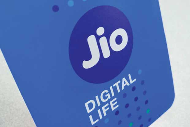Jio pays Rs 1,053 cr spectrum auction dues, govt gets Rs 6,095 cr