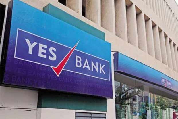 Assurances aside, Yes Bank customers queue up outside branches