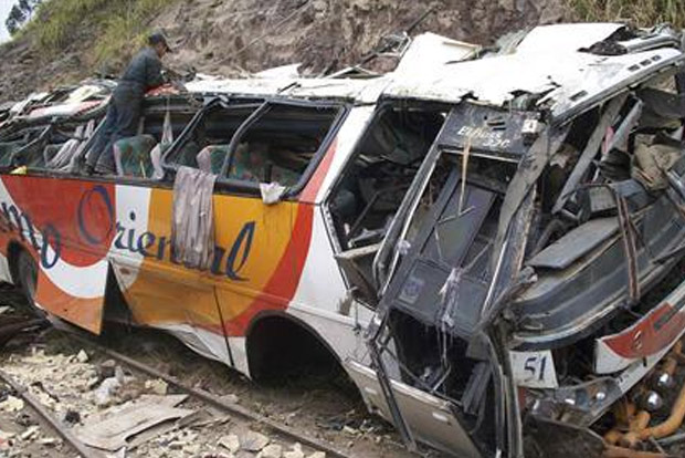 35 killed in Ghana bus collision: officials