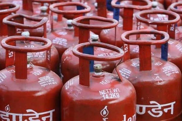 Toddler among 4 of family suffer burns in LPG leak