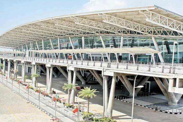 Domestic air passengers thermal-screened at city airport