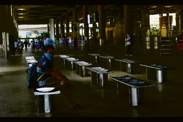 Janta curfew: Bus, metro services to be suspended in Tamil Nadu Janta curfew: Bus, metro services to be suspended in Tamil Nadu