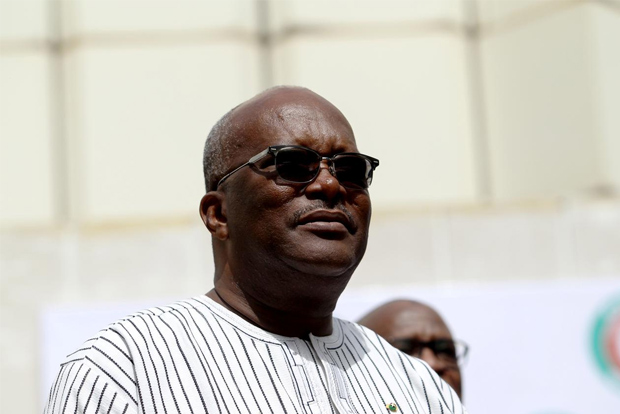 Africas cases above 1,000, presidents defy own travel bans