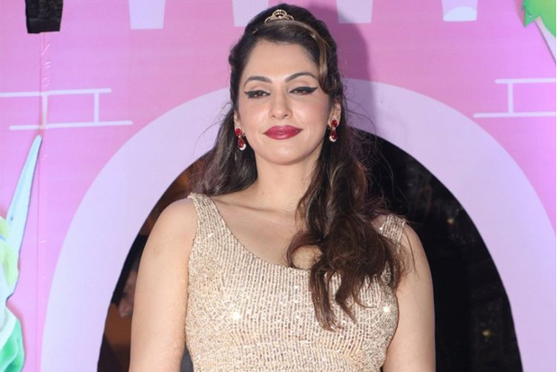 RGV is going through a bad phase, but he is a genius: Isha Koppikar