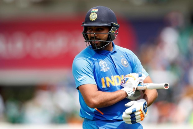 Cleaning the house is not easy, took me 2 hours: Rohit to KP