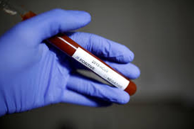 Five more cops, fireman test +ve