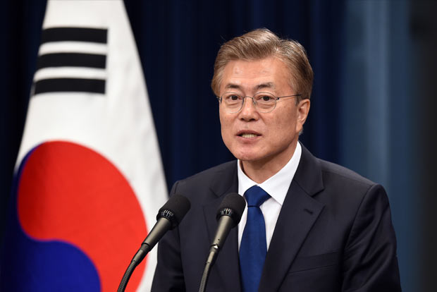 S.Korean Prez invites kids for virtual tour of office