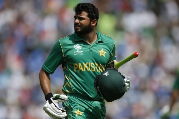 COVID-19: Pune-based museum makes winning bid for Azhar Alis bat