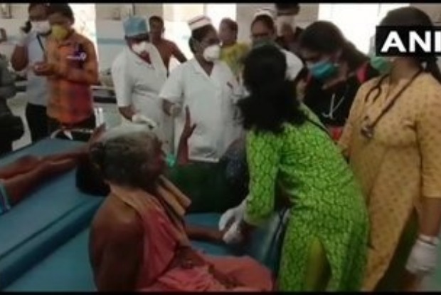 Vizag gas leak: LG Polymers asked to pay initial Rs 50 cr to admin Vizag gas leak: LG Polymers asked to pay initial Rs 50 cr to admin