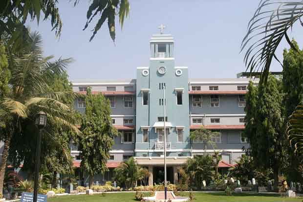 Stay on charging guests in Vellore lodges extended