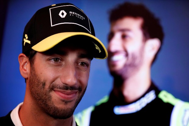 Daniel Ricciardo to drive for McLaren from 2021