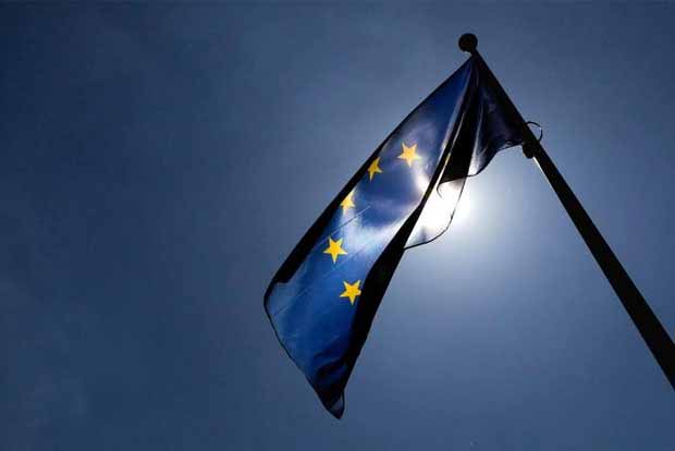 Coronavirus vaccine possible in about a year, says EU agency