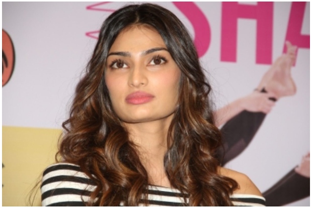 Athiya Shetty struggles with Instagram captions