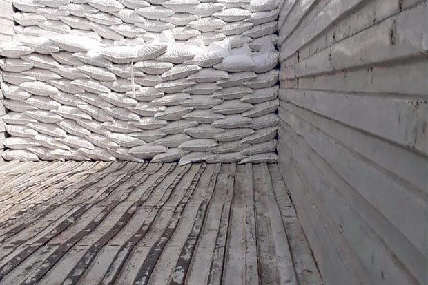 Rice lorry drivers avoid Chennai due to lack of virus kit, long wait