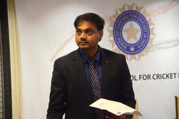 Bowlers should be banned from using sweat and saliva, feels MSK Prasad