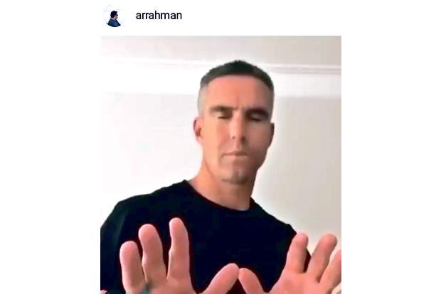 Cricketer Kevin Pietersen shakes a leg for Ottagathai