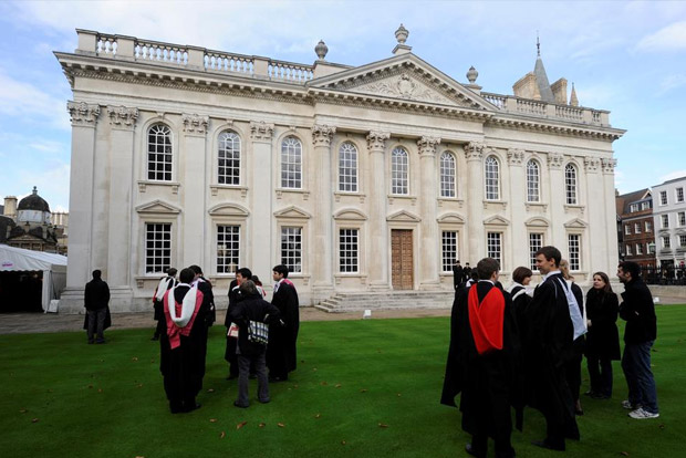 Cambridge University moves all classes online until summer 2021