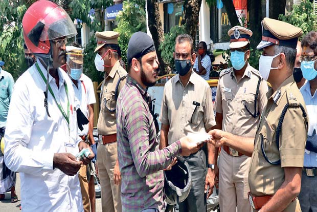 Stepping out without mask? Be ready to pay Rs 500 fine Stepping out without mask? Be ready to pay Rs 500 fine