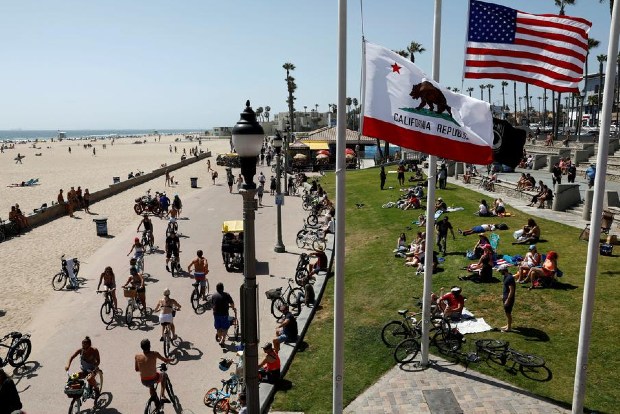 Memorial Day puts US reopening efforts to the test