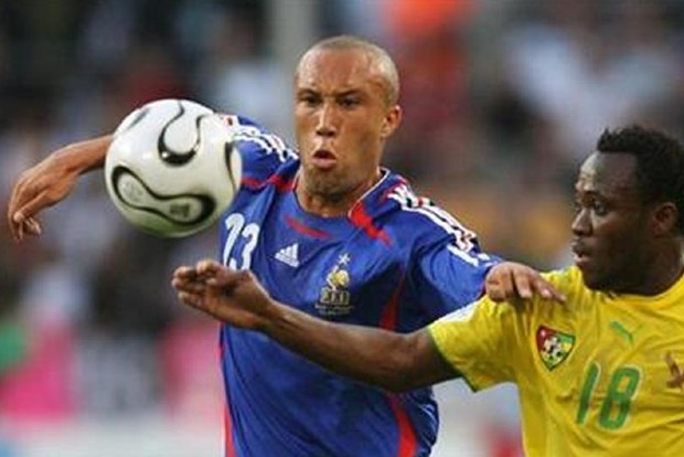 Silvestre opens up on Ferguson hitting Beckham with boot in 2003 Silvestre opens up on Ferguson hitting Beckham with boot in 2003