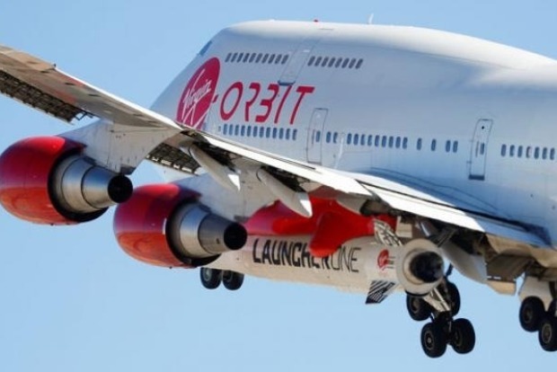 Virgin Orbit fails first rocket launch attempt from modified plane