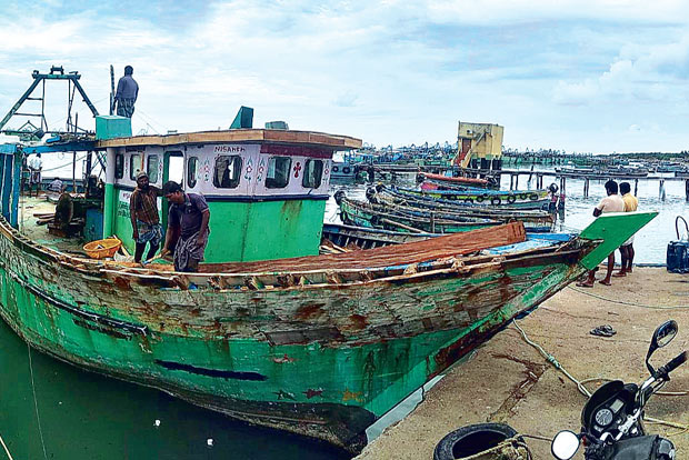 Centre, State differ on fishing ban period, fishermen confused