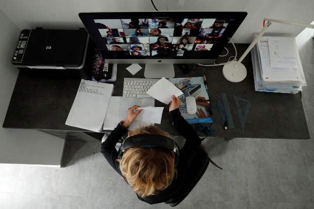 Google tells people to cut screen fatigue at home