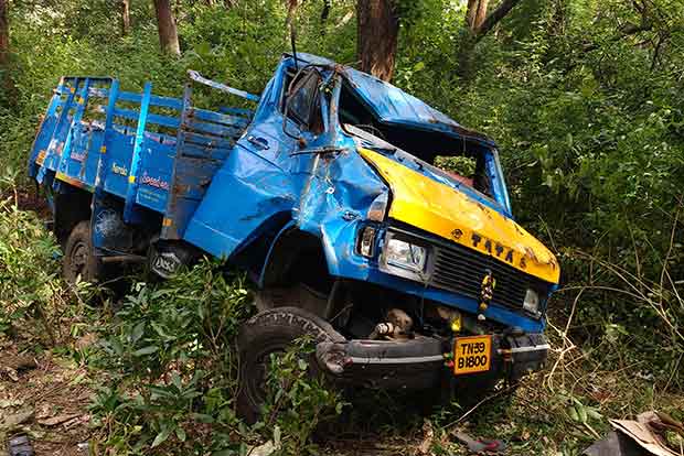 Six migrant workers from AP injured in mishap