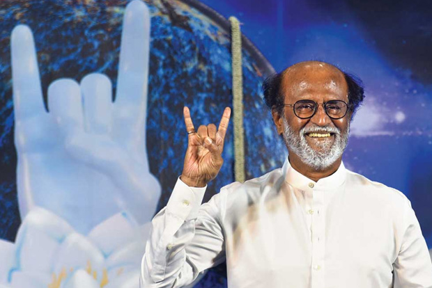 Rajinikanth still evasive, Mandram cadre veer towards Dravidian majors