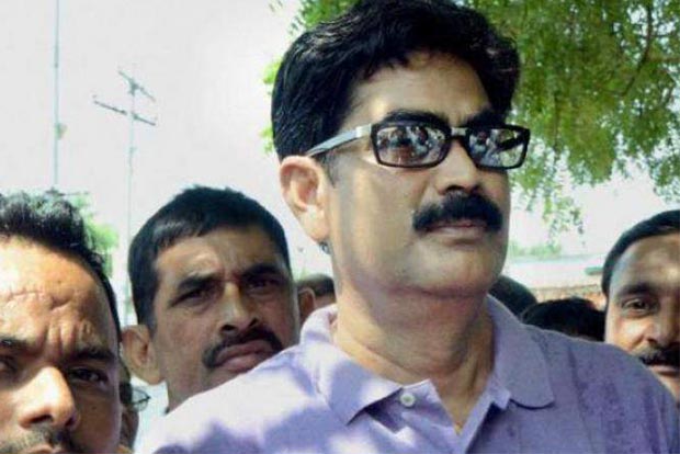 Delhi HC asks Shahabuddin to meet family in national capital