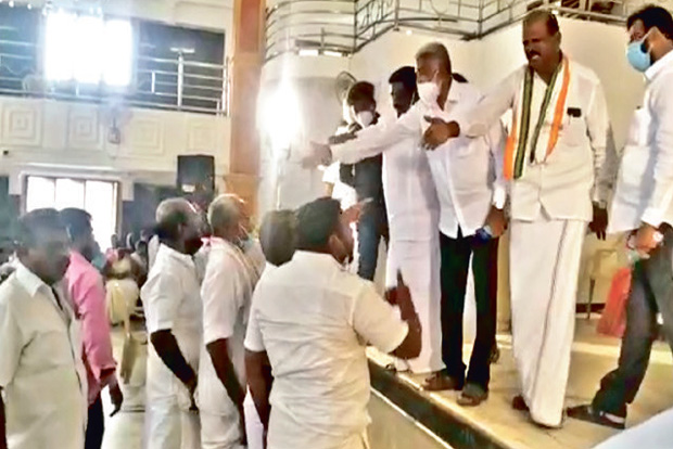 Commotion at Cong meet in Pudukai over DMK’s ill-treatment
