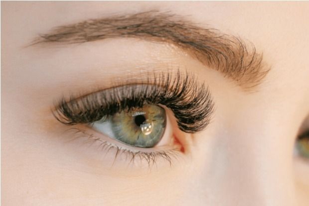 Getting permanent eyelash extensions? Keep these points in mind