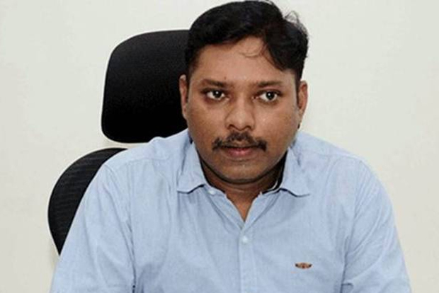 Ex-IAS officer Senthil to join state Congress today